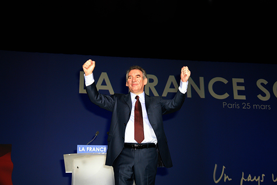 Fran�ois BAYROU en MEETING AU ZENITH DE PARIS le 25 mars 2012.