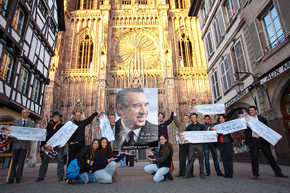 SHOOTING FRAN�OIS BAYROU � STRASBOURG le 1er AVRIL 2012.